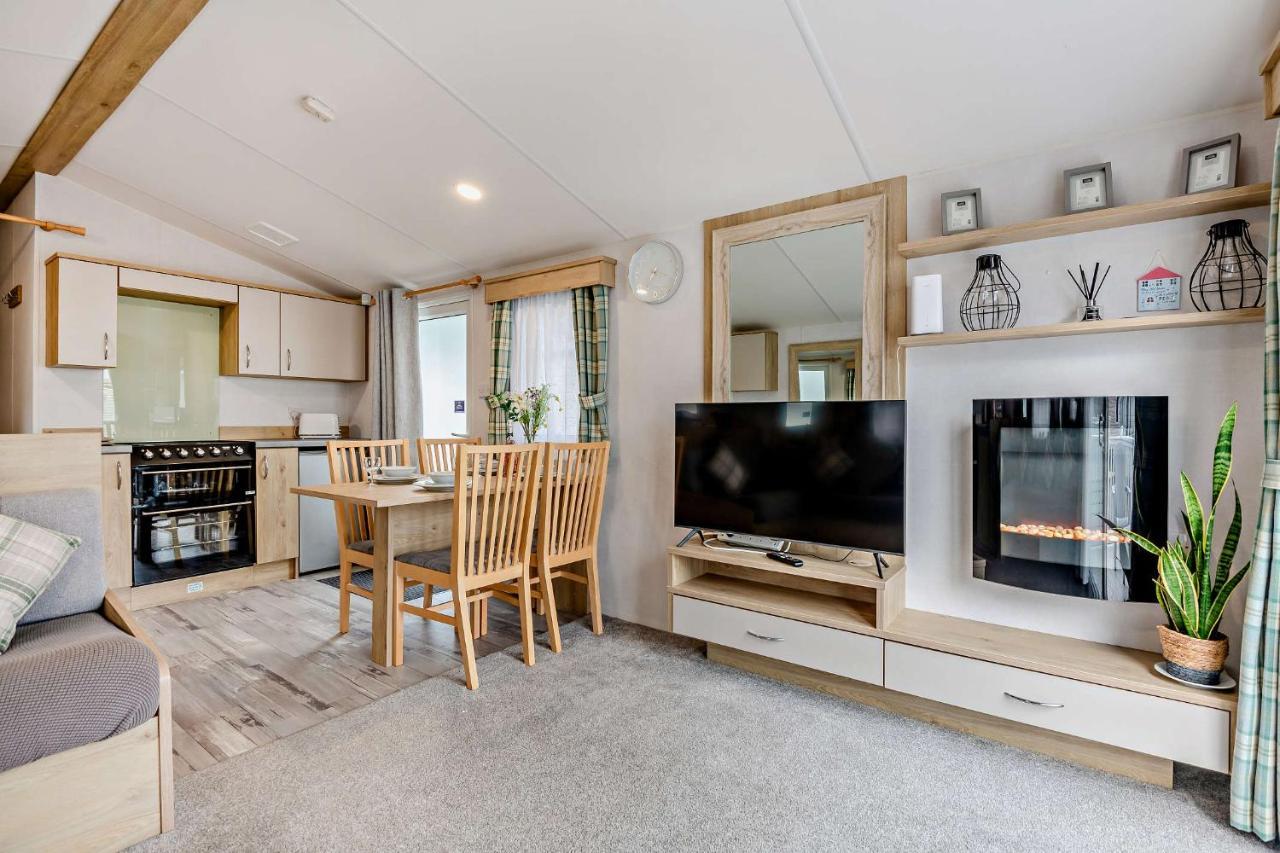 Sea La Vie Lodge, Rockley Park Holiday Park, Poole, Dorset Экстерьер фото