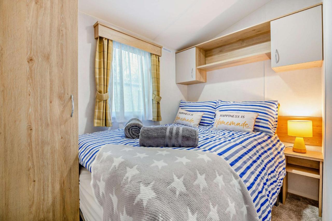 Sea La Vie Lodge, Rockley Park Holiday Park, Poole, Dorset Экстерьер фото