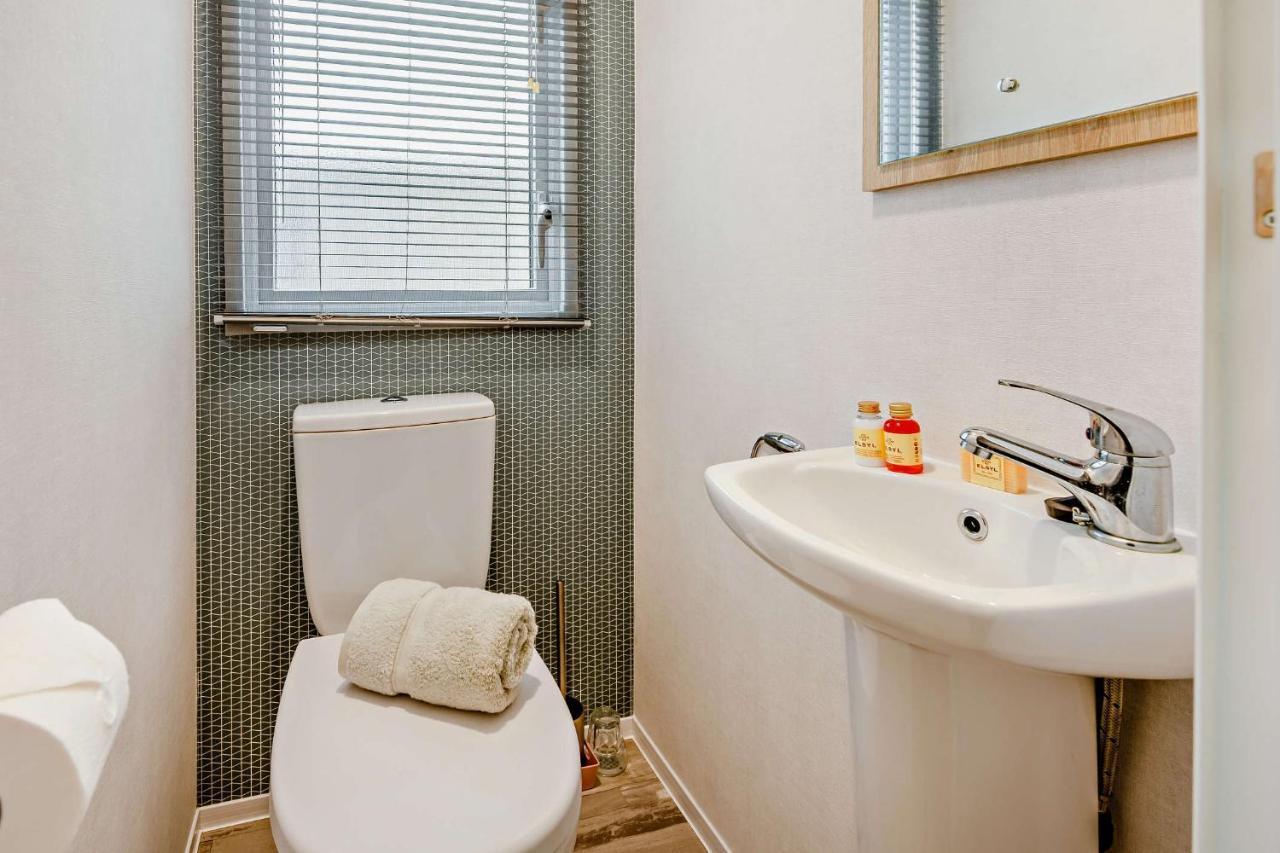 Sea La Vie Lodge, Rockley Park Holiday Park, Poole, Dorset Экстерьер фото